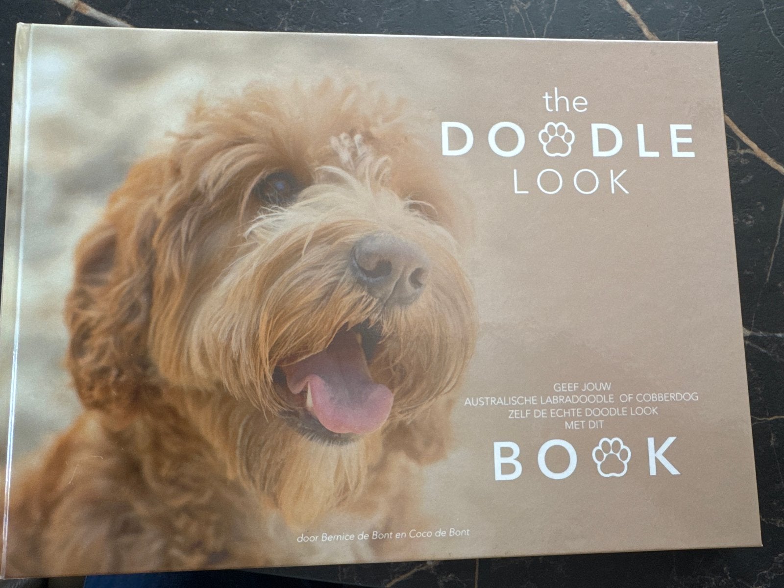 The Doodle Look Boek - Australian Labradoodle Tips, Ophalen of Verzenden, Zo goed als nieuw, Honden