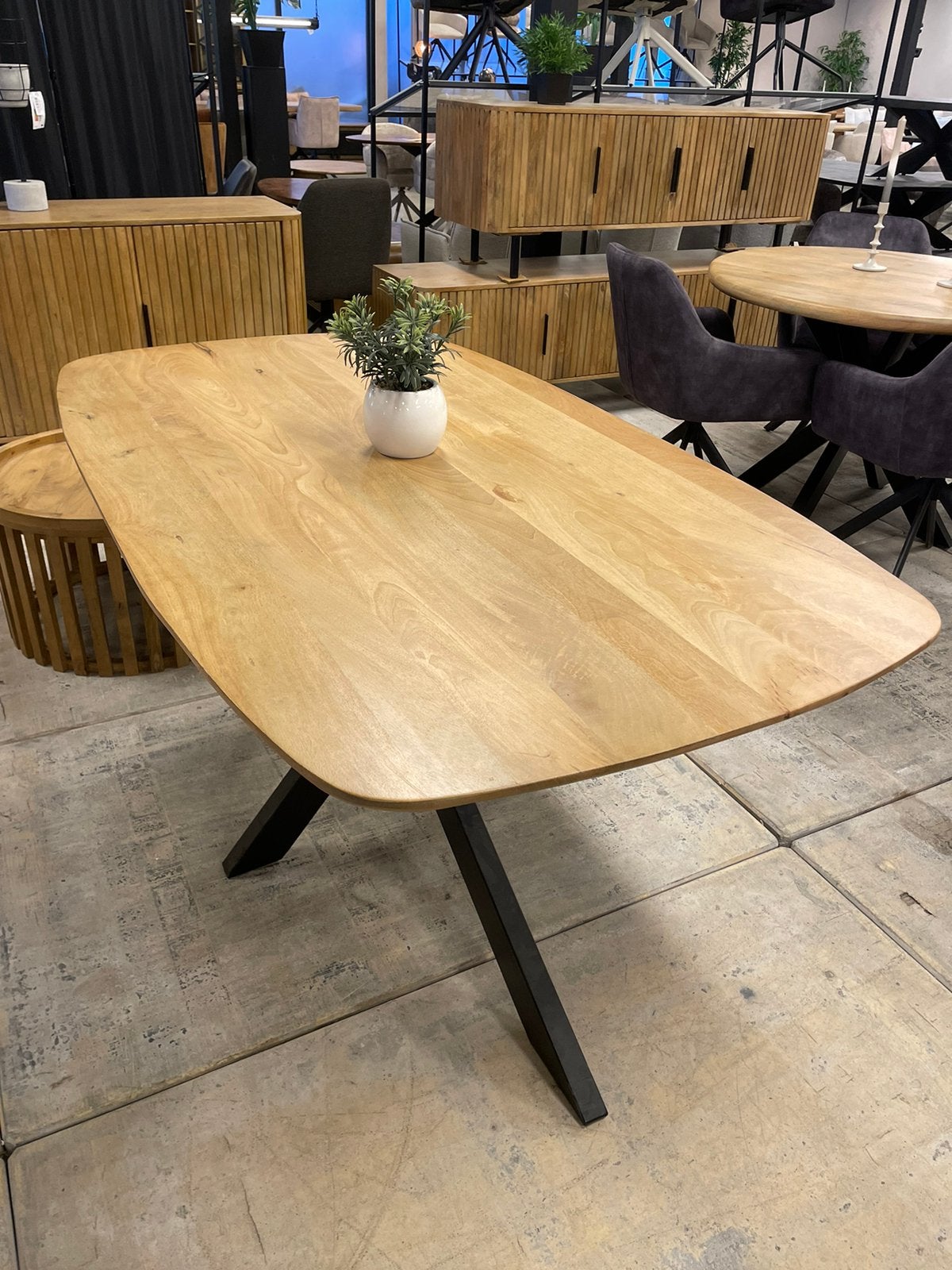 LEEGVERKOOP GOEDKOOPSTE NEDERLAND TAFEL DEENS OVAAL VOORRAAD, Bruin, Nieuw, Ophalen of Verzenden, Modern