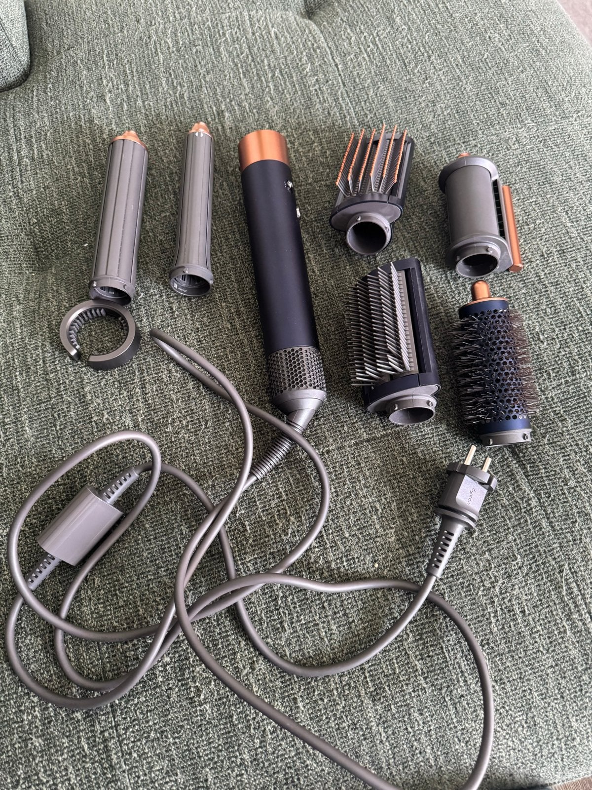 Dyson Airwrap met opzetstukken en handleiding, Ophalen, Zo goed als nieuw, Krultang of Stijltang