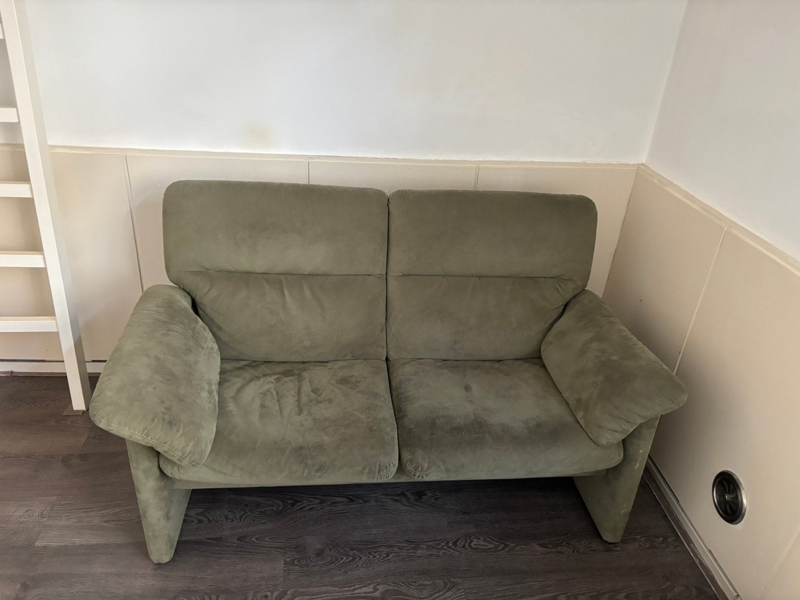 Mooie groene bank met lighouding, Huis en Inrichting, Ophalen, Zo goed als nieuw, 75 tot 100 cm
