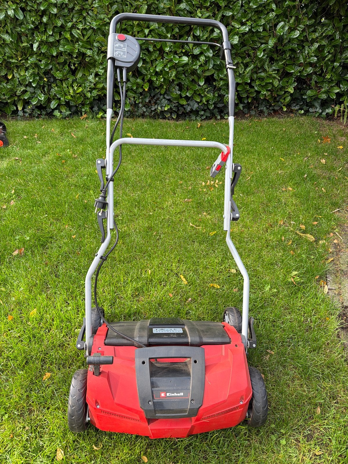 Einhell Elektrische Verticuteermachine/Grasmaaier, Ophalen, Cirkelmaaier, Gebruikt, Elektrische grasmaaier