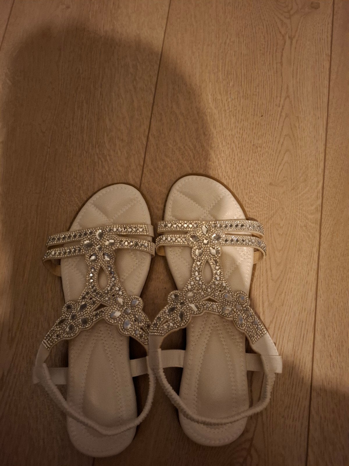 Te koop nieuw sandalen  maat 38, Ophalen of Verzenden, Nieuw, Wit, Sandalen of Muiltjes