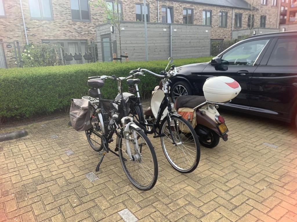 twee Stadfietsen te koop, Ophalen, Zo goed als nieuw, Overige merken, Versnellingen