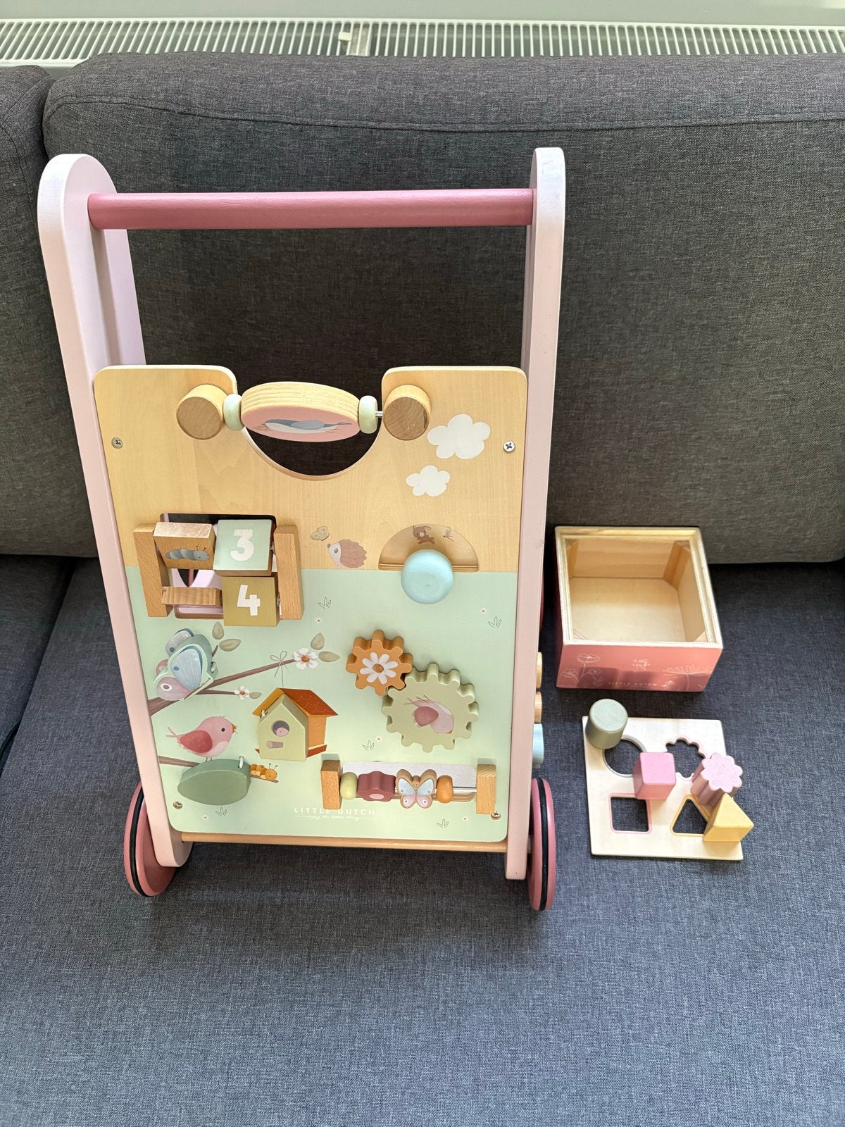 Little Dutch Houten Loopwagen met Activiteitenbord, Ophalen of Verzenden, Gebruikt, Duw- of Trekspeelgoed