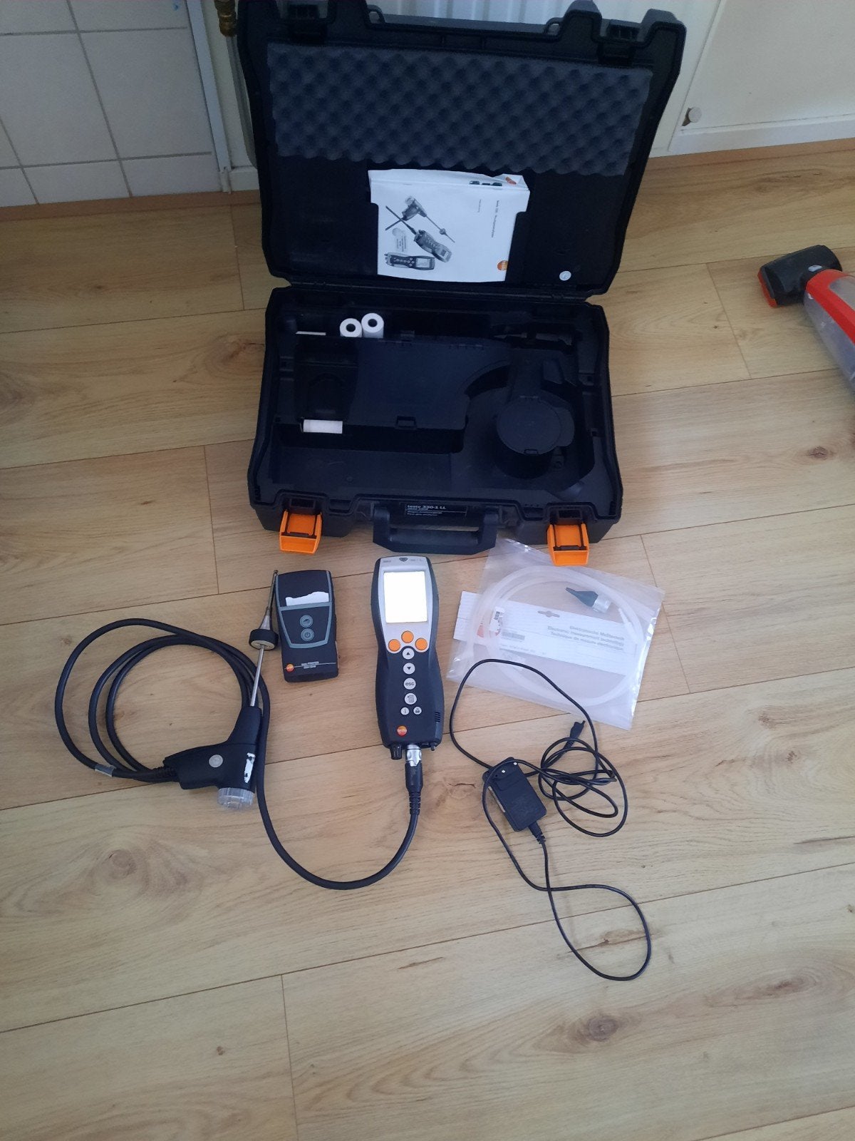 Testo 330-1 LL Rookgasanalyseapparaat met printer en, Ophalen