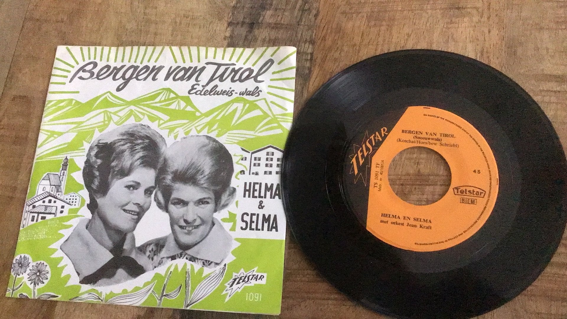 Mooie Single Helma & Selma, Ophalen of Verzenden, Zo goed als nieuw, Overige formaten, Levenslied of Smartlap