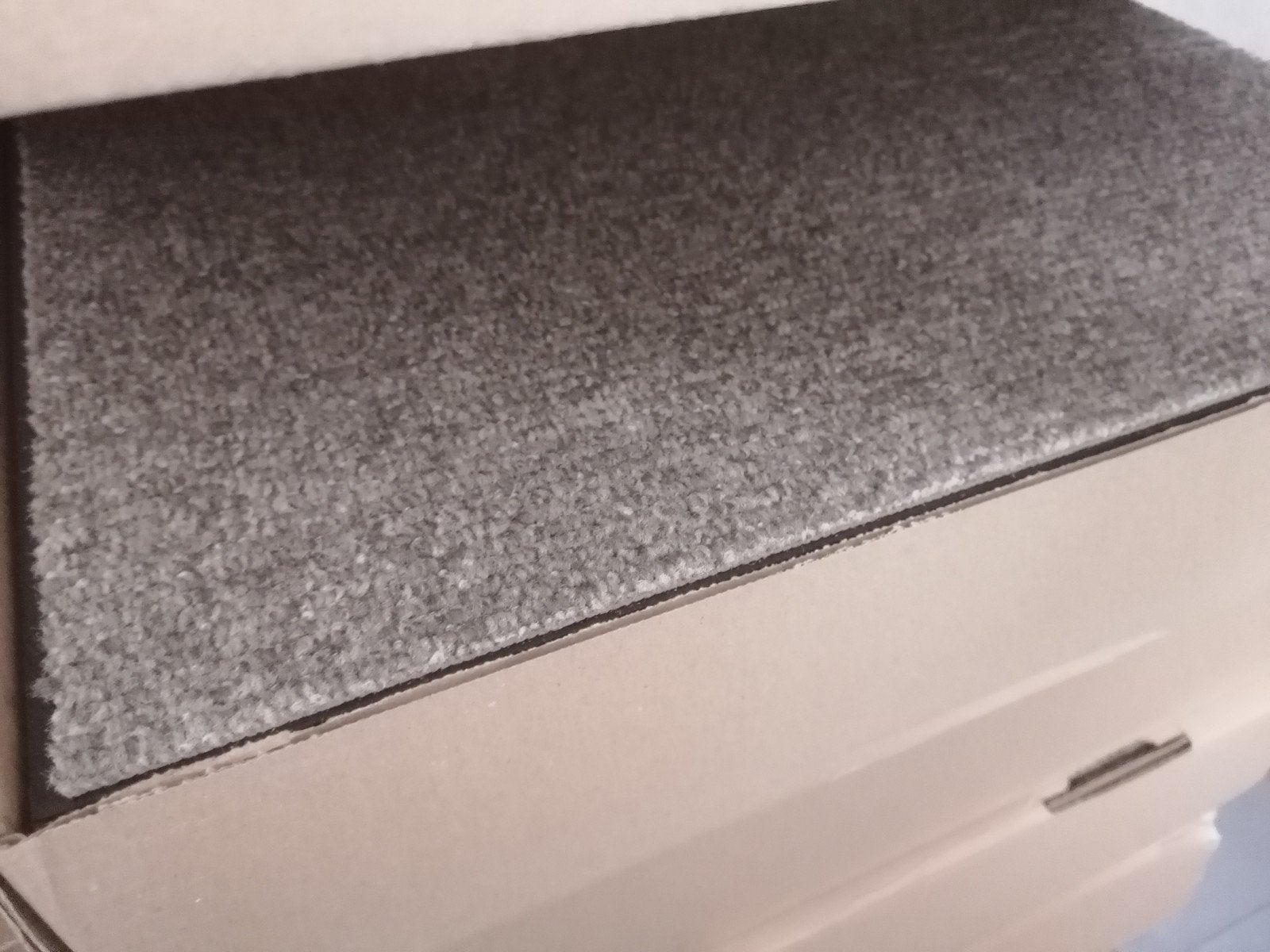Nieuwe tapijttegels per stuk 0,5m - 100 stuks beschikbaar, 50 tot 100 cm, Grijs, Vierkant, Nieuw
