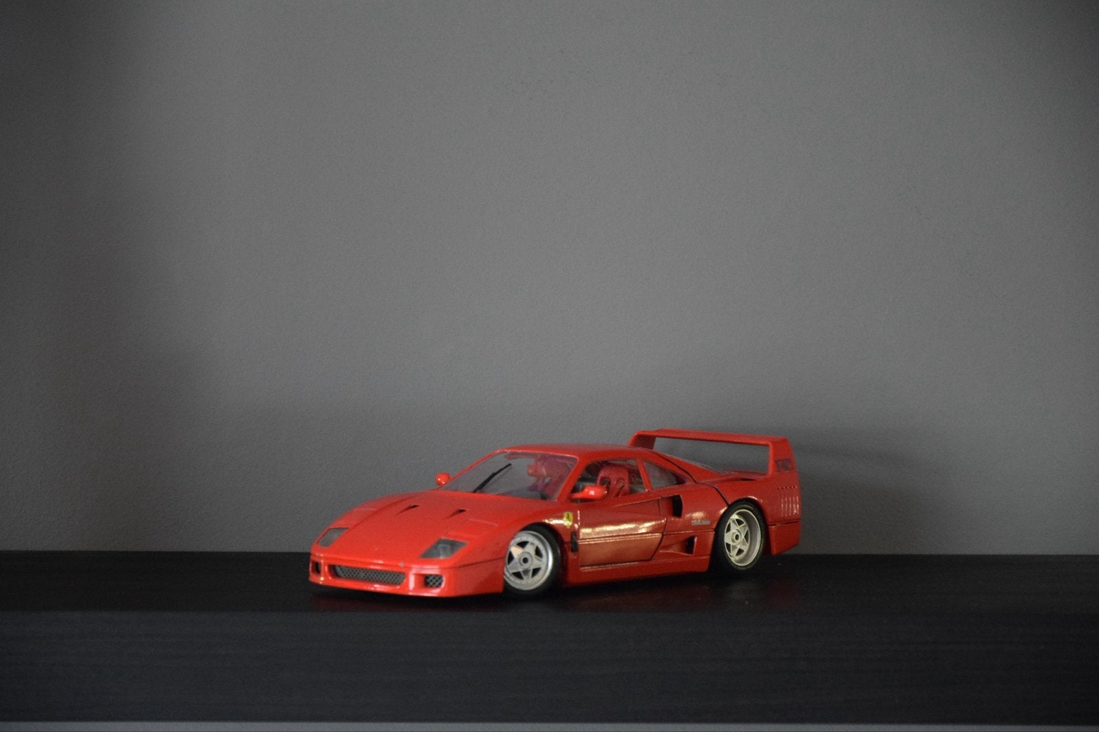 Bburago ferrari f40 1987, Hobby en Vrije tijd, Modelauto's | 1:18, Ophalen of Verzenden, Gebruikt, Auto, Bburago