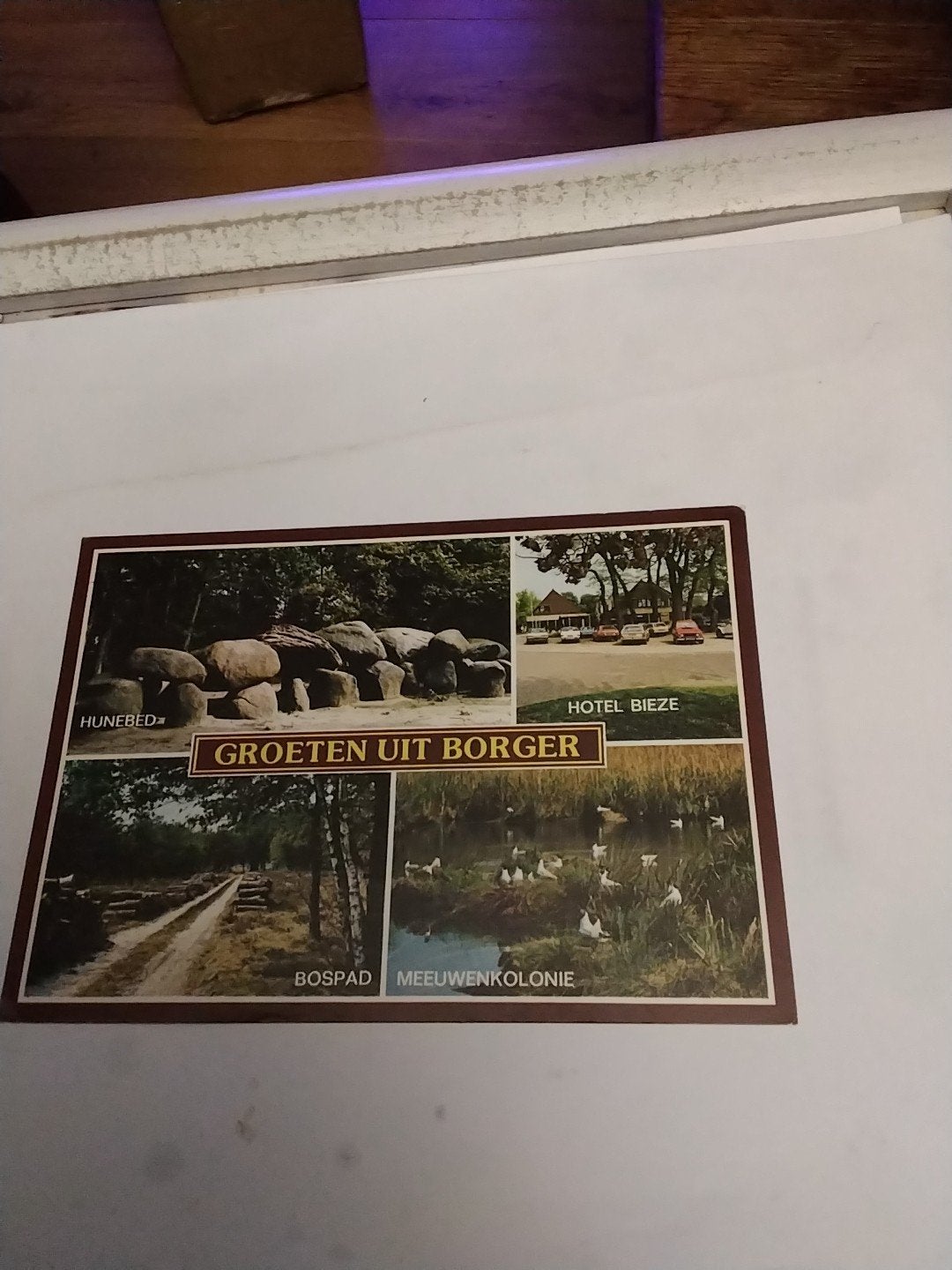 Ansichtkaart Groeten uit Borger - Hunebed, Hotel Bieze, Ophalen of Verzenden