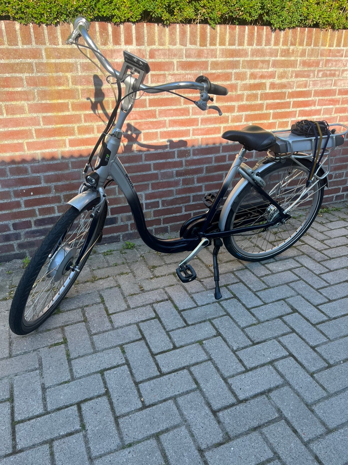 Sparta Entree F7i 600W nieuwe accu lage instap, Ophalen, Sparta, Versnellingen, Zo goed als nieuw