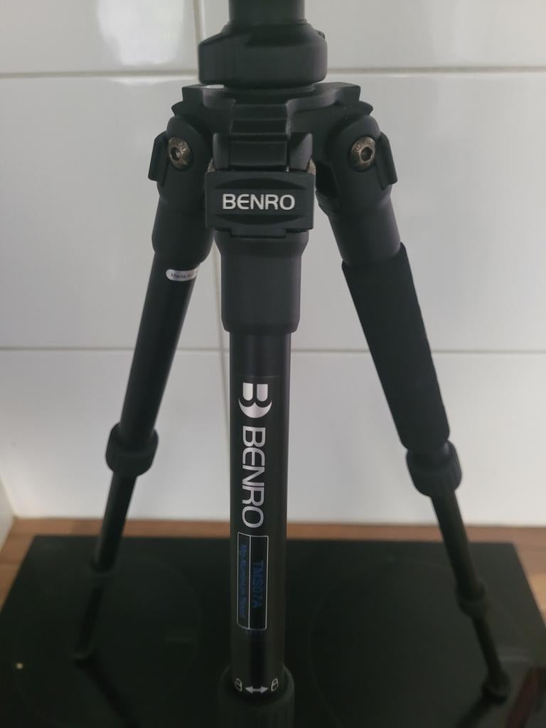 Benro Aluminium Magnesium Driepoot Statief met Balhoofd, Zo goed als nieuw, 150 tot 175 cm, Met balhoofd, Ophalen of Verzenden