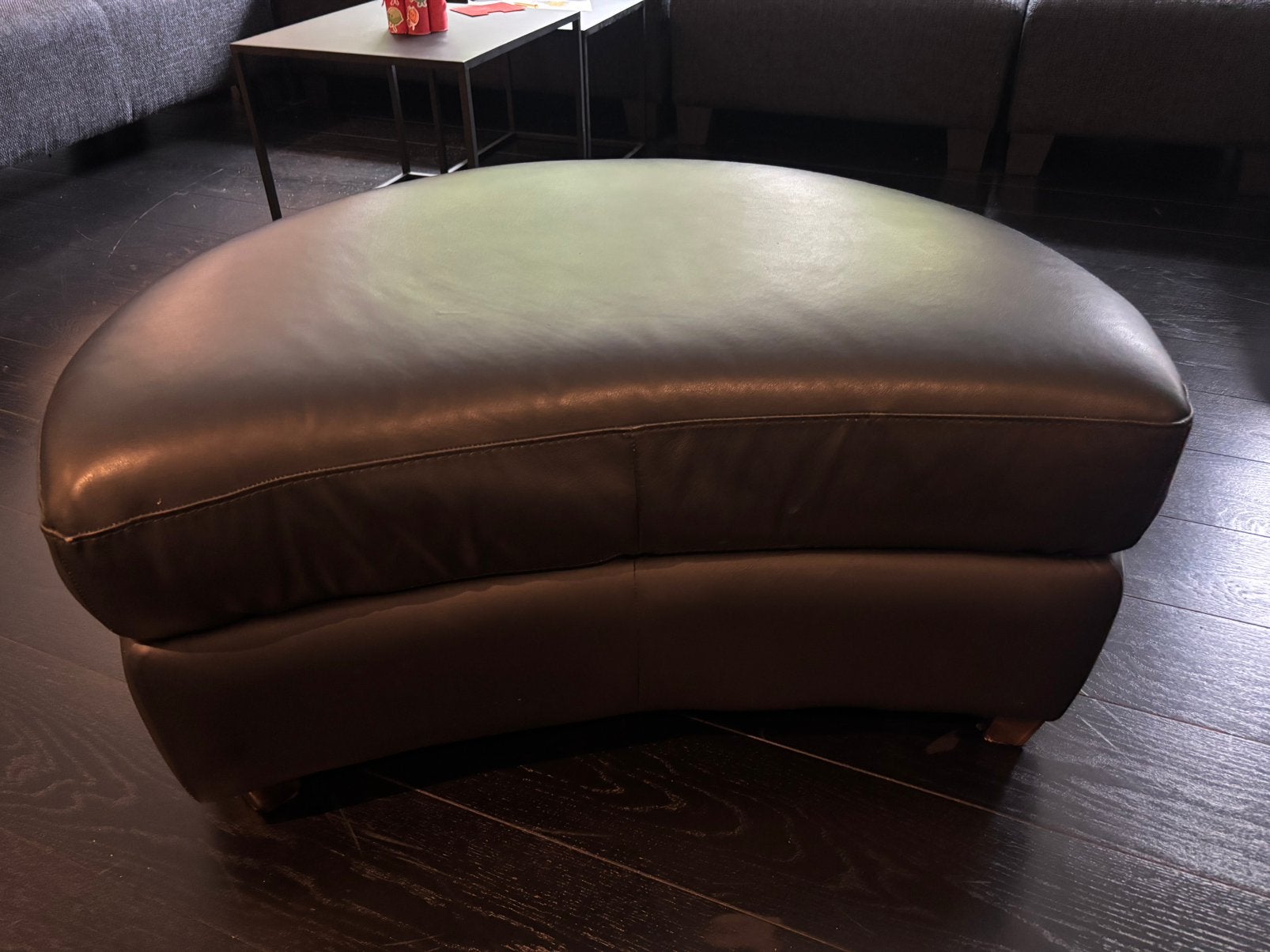 Ikea zwarte leatherlook poef, Ophalen, Kunststof, 75 tot 100 cm, Zo goed als nieuw