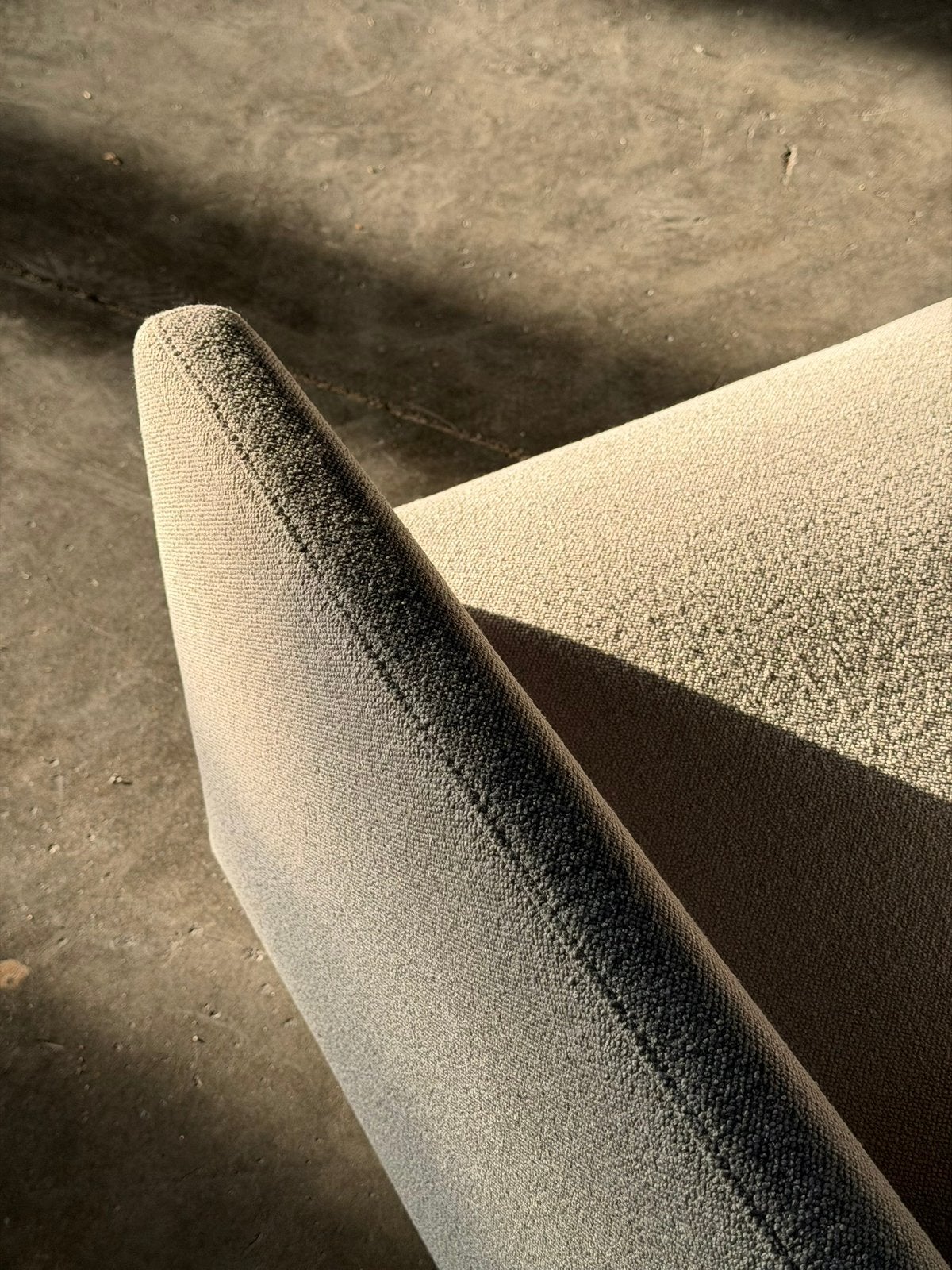 Herstoffering Design Meubilair | Professioneel, Herstofferen refurbishen herbekleden stoffering stoffeerder, Hoekbank, 300 cm of meer