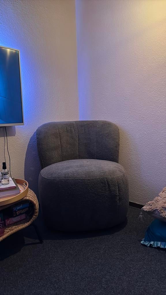 Grijze Poef/stoel, Ophalen, Zo goed als nieuw, 75 tot 100 cm, 50 tot 75 cm