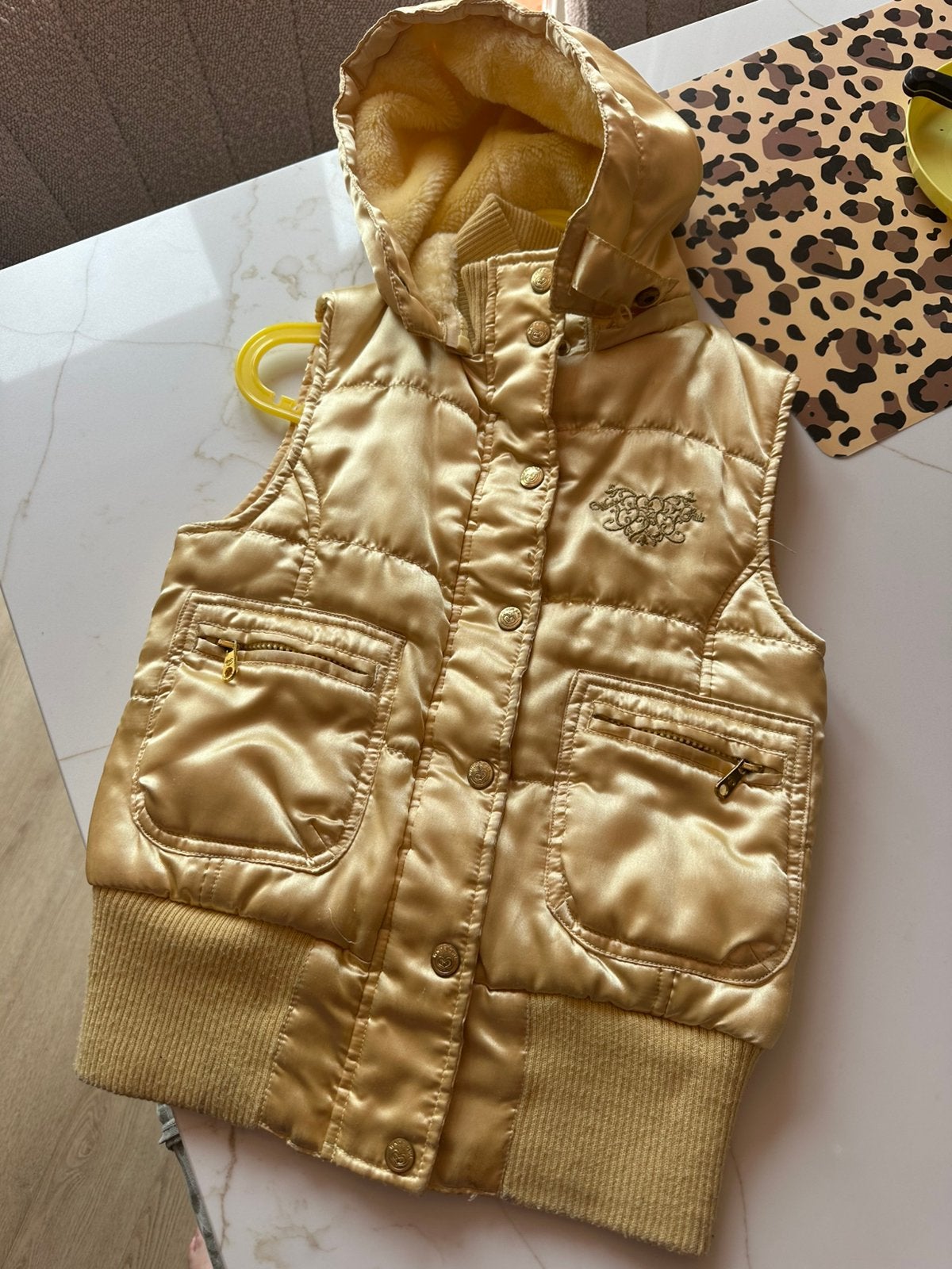 Goude Bodywarmer maat 146, Ophalen, Zo goed als nieuw, Hondenjas