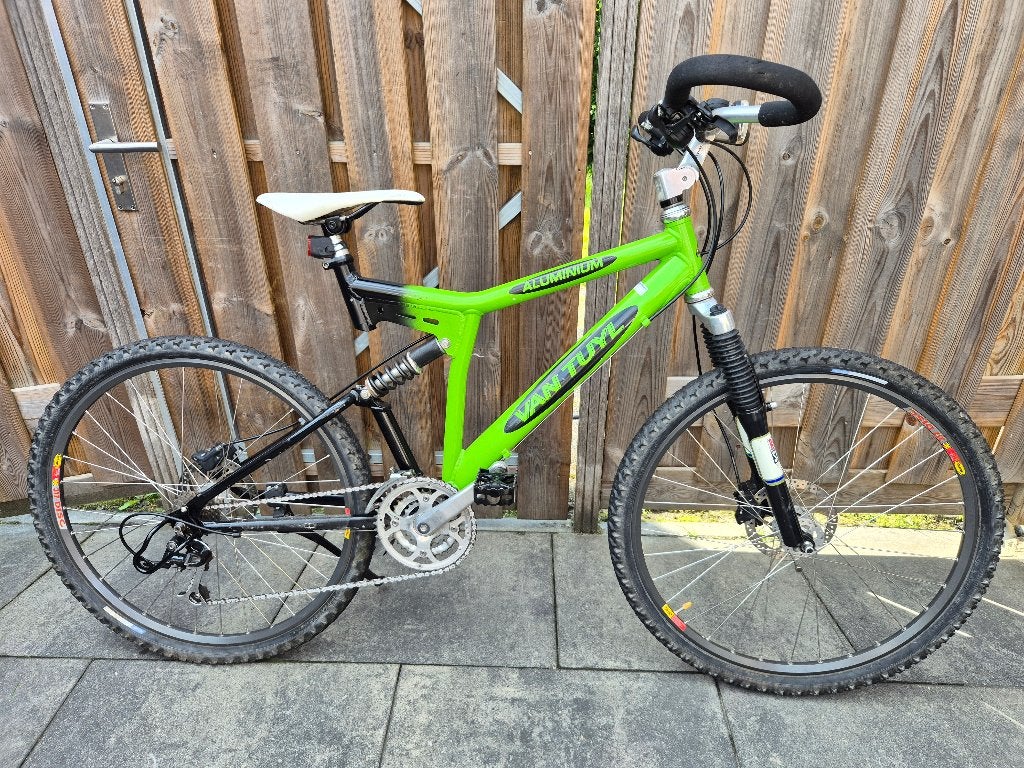 Van Tuyl 26 inch met voorvering en versnellingen, Fietsen en Brommers, Fietsen | Mountainbikes en ATB, Ophalen, Gebruikt, Overige merken