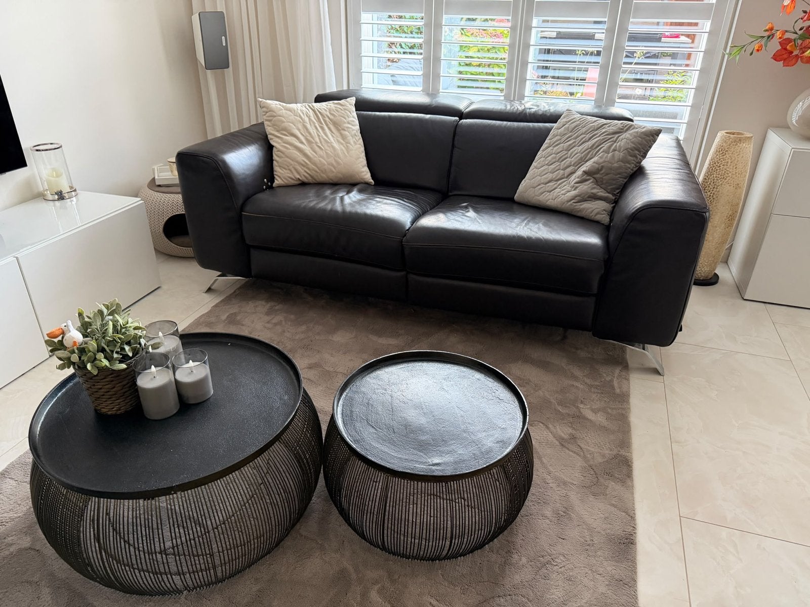2x donkerbruine leren Natuzzi 2,5 Zitsbanken, Gebruikt, 100 tot 125 cm, 150 tot 200 cm, Tweepersoons
