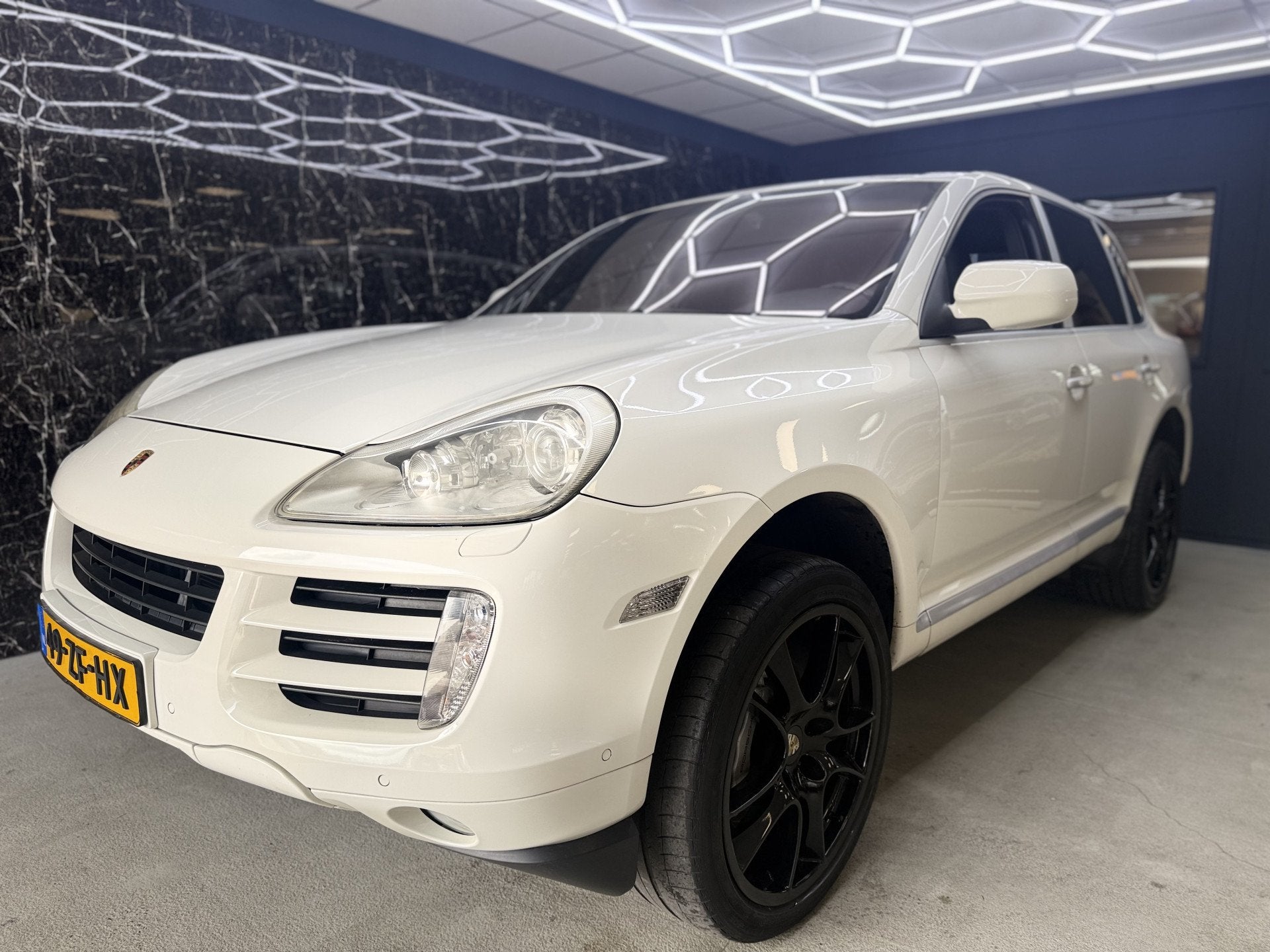 Porsche Cayenne 4.8 S (bj 2008, automaat), Auto's, Automaat, Cayenne, Wit, Bedrijf