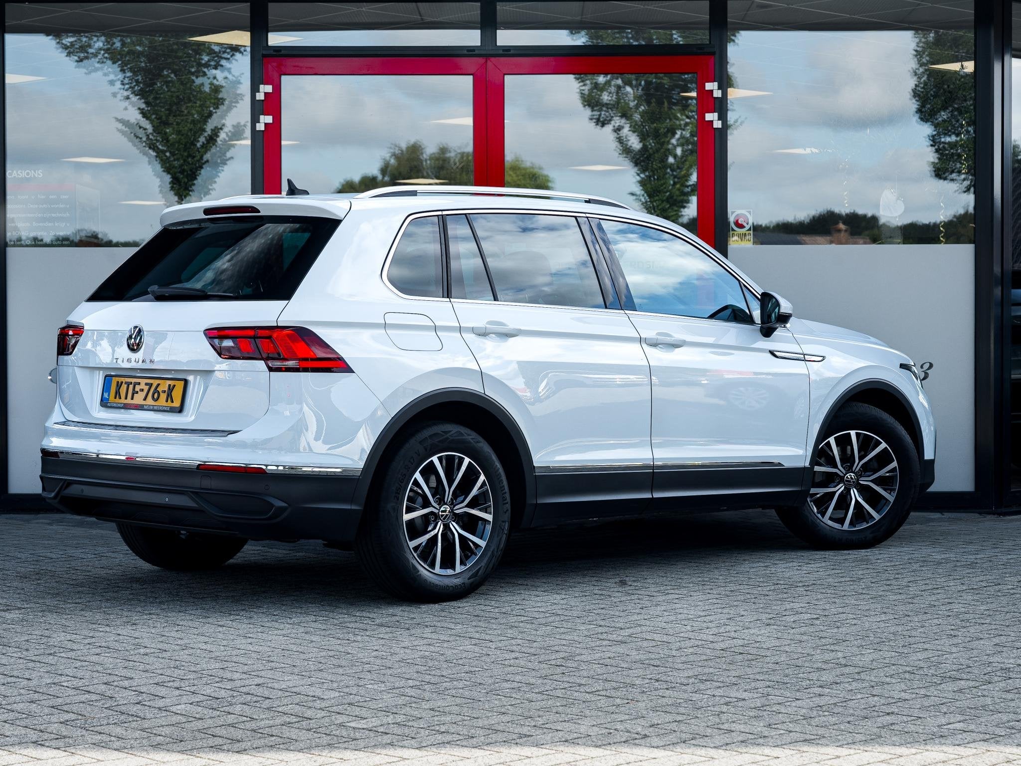 Volkswagen Tiguan 1.5 TSI Life Business | Adaptieve Cruise C, Auto's, Voorwielaandrijving, 12 maanden, Stof, 4 cilinders