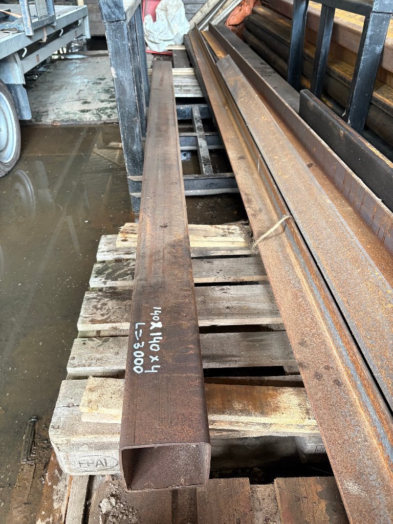 Hekkenspost ,Koker 140x140x4,  Lengte 3 meter, Ophalen, Schuifpoort, Nieuw, 200 cm of meer