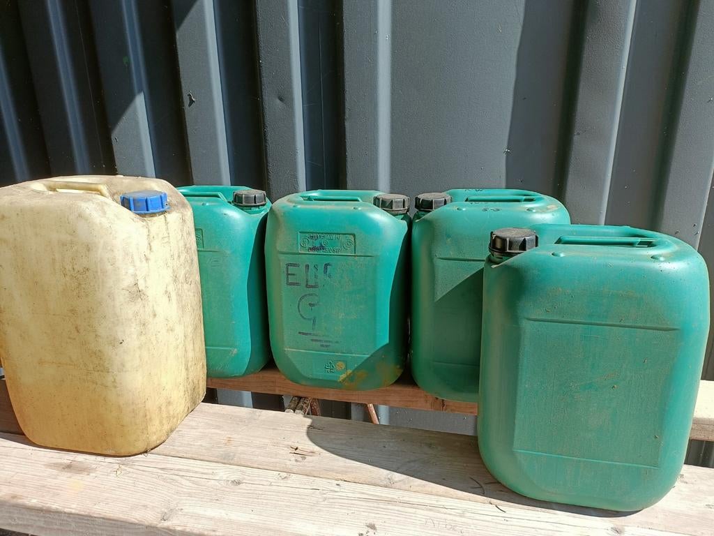 Jerrycans, 5x, Ophalen, Gebruikt