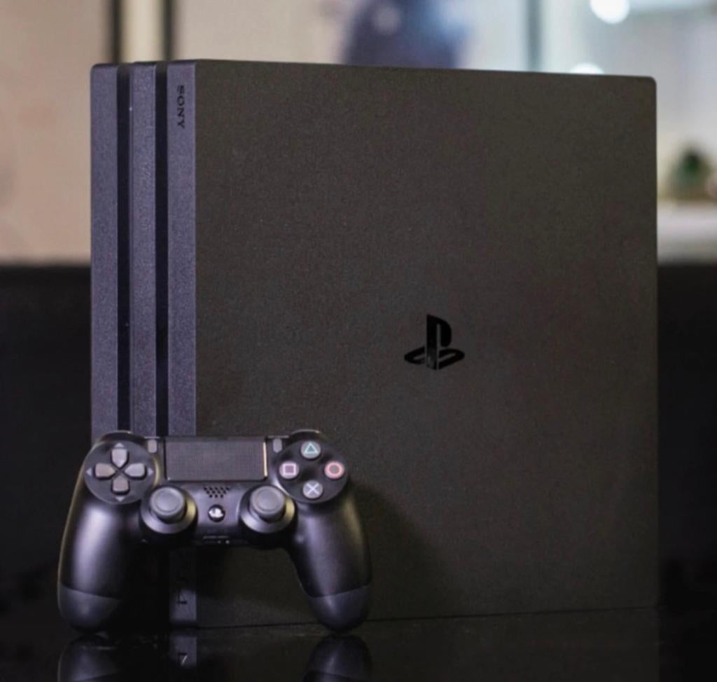 Playstation 4 Pro, Spelcomputers en Games, Spelcomputers | Sony PlayStation 4, Met games, Met 2 controllers, Ophalen of Verzenden