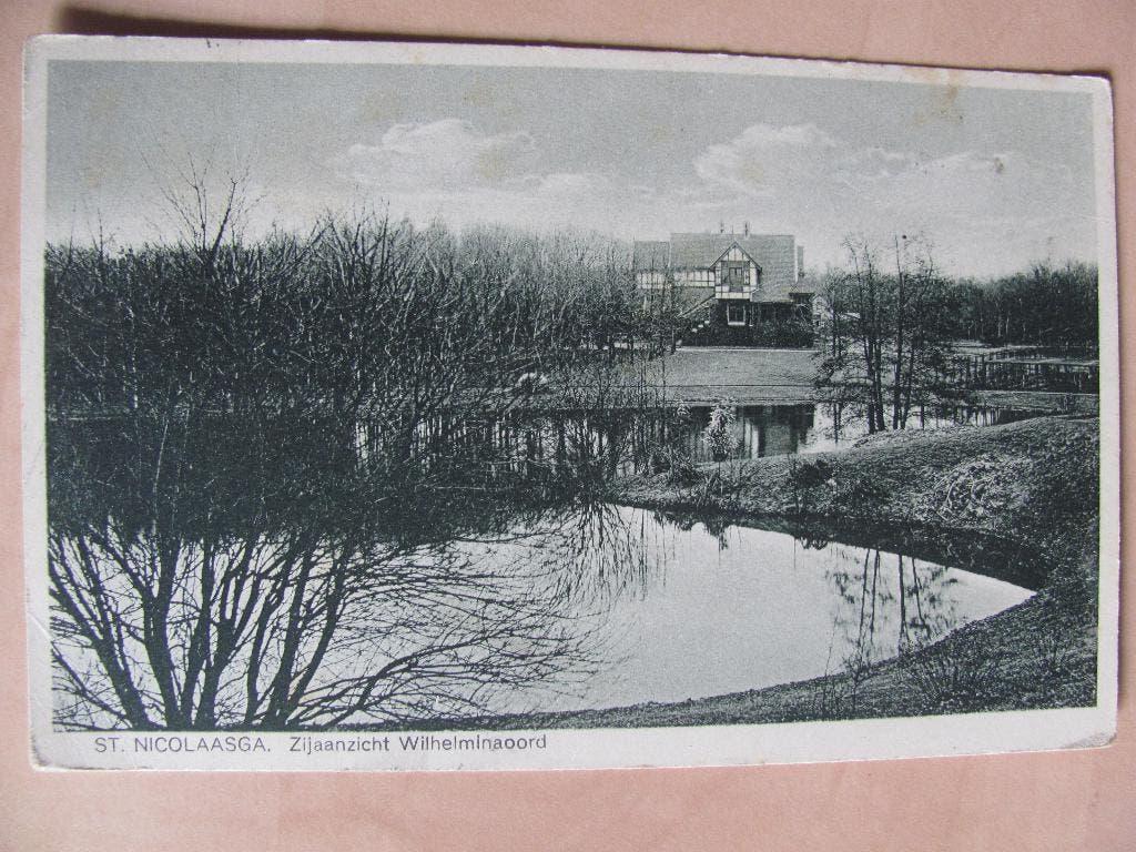 St. Nicolaasga 1931 Zij-aangezicht Wilhelminaoord, Ophalen of Verzenden, 1920 tot 1940, Gelopen, Friesland