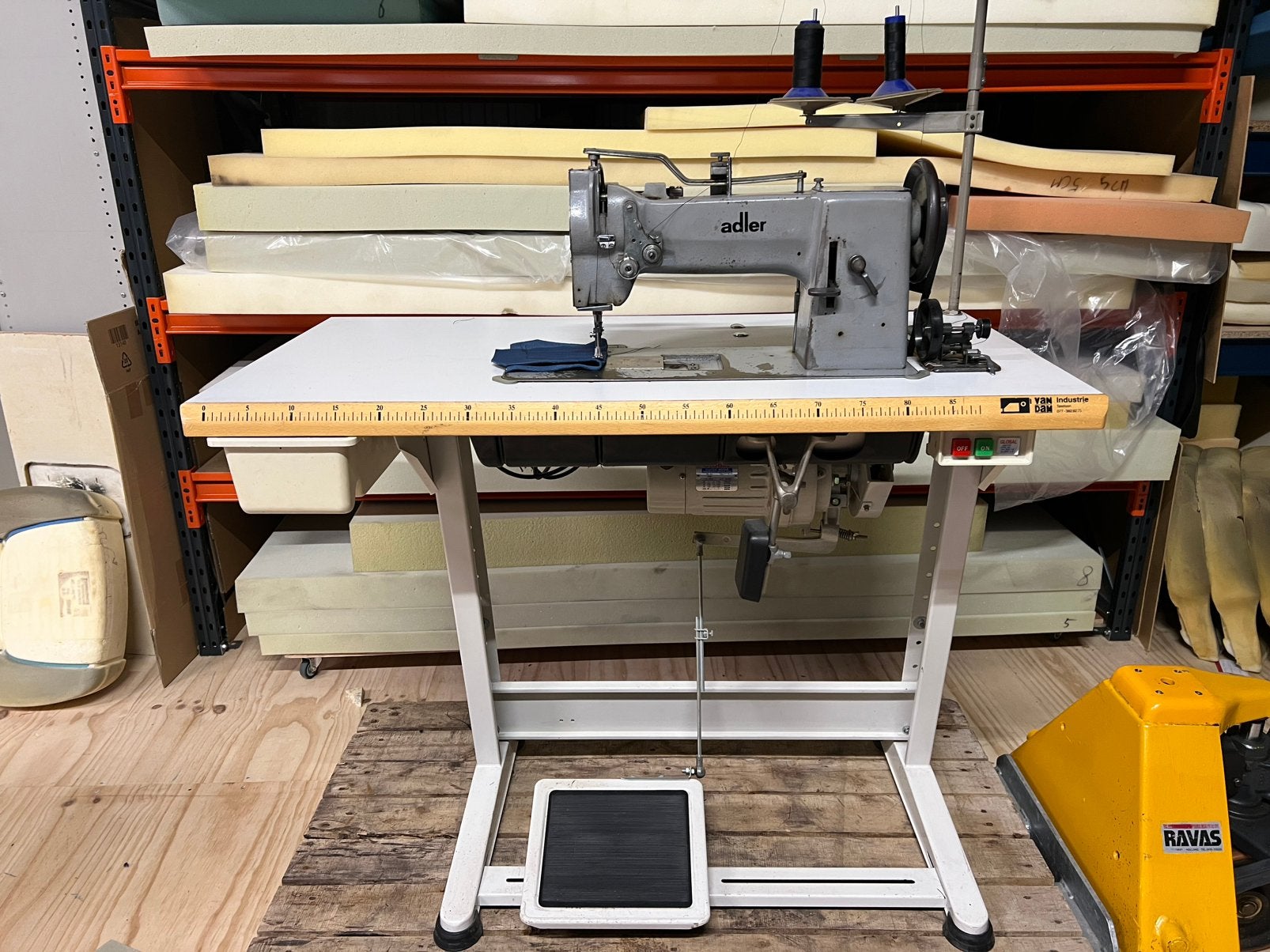 Adler naaimachine, Ophalen, Zo goed als nieuw, Naaimachine, Overige merken