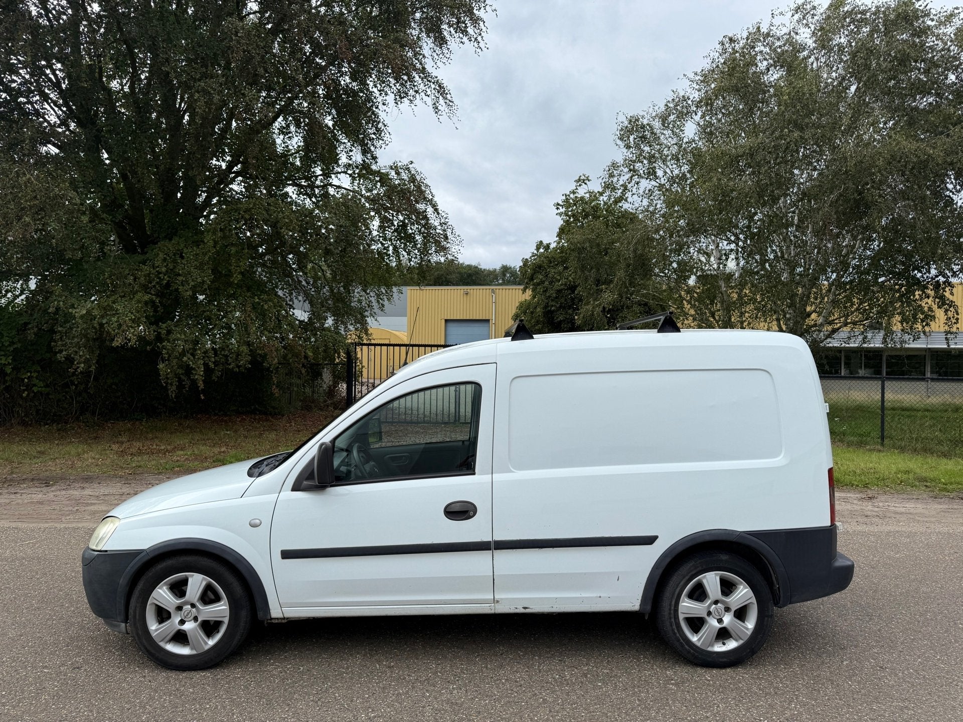 Opel Combo 1.3 CDTi Base TREKHAAK/LM VELGEN, Auto's, Voorwielaandrijving, Stof, Gebruikt, Zwart