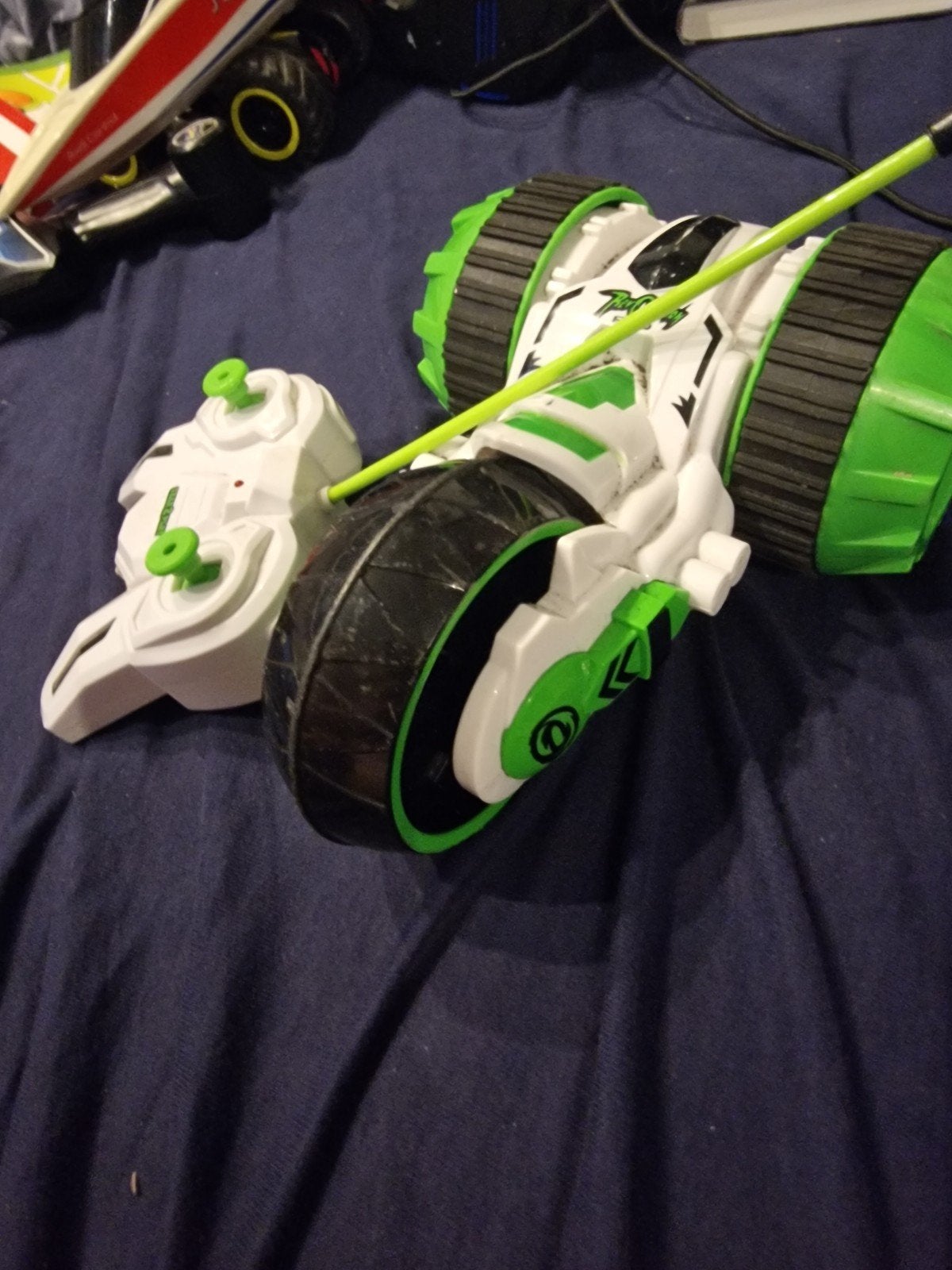 RC Stunt Auto met Afstandsbediening - Wit/Groen, Gebruikt, Auto offroad, RTR (Ready to Run), Overige schalen