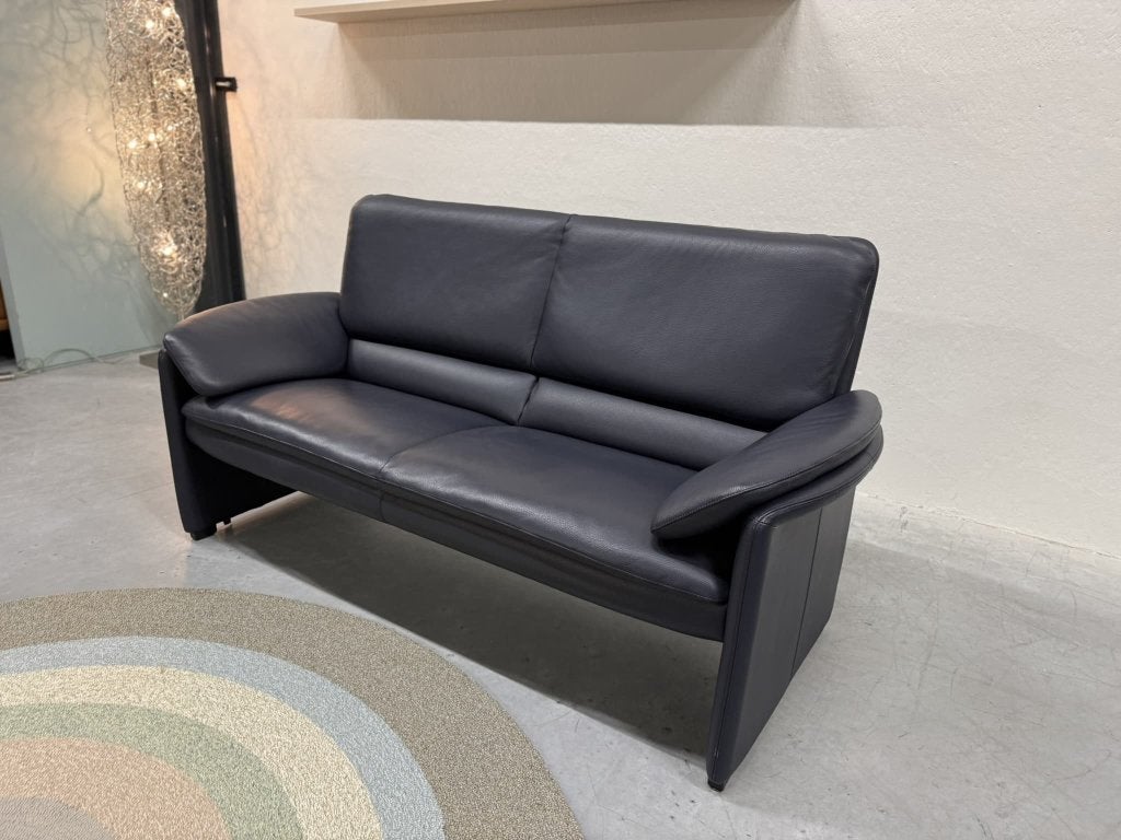 als nieuw Leolux Evidence Catalpa 2,5 zits bank blauw leer, Leolux, Info@leolux.nl, 150 tot 200 cm, Tweepersoons