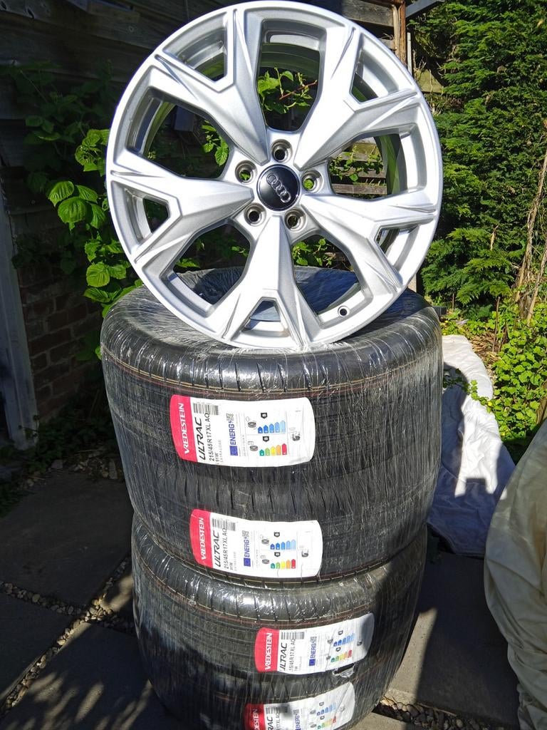 origineel audi a1, S1 polo ibiza,215-45-17 NWEbanden 5X100, Ophalen, 215 mm, Banden en Velgen, Nieuw