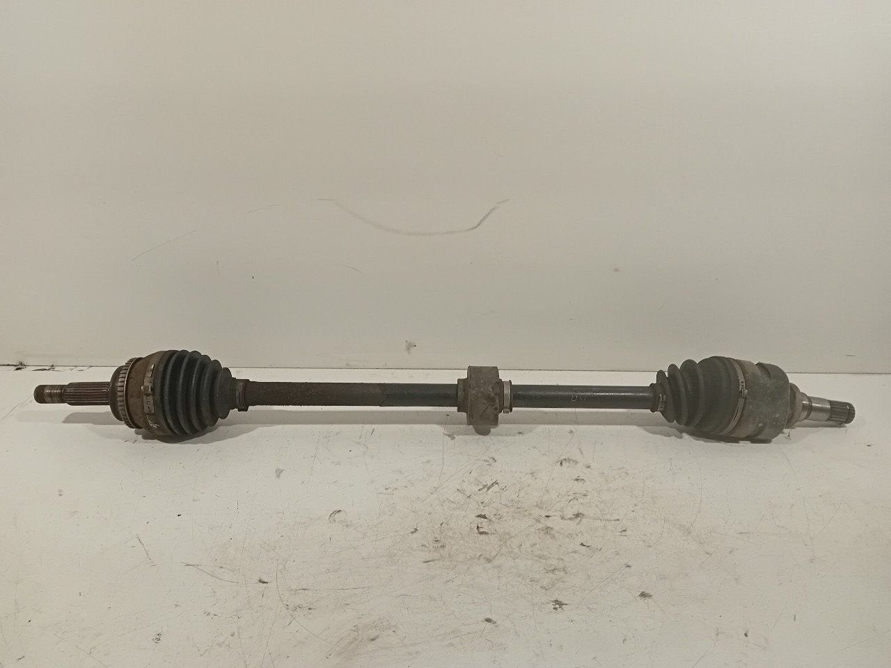 Aandrijfas rechts voor Toyota Corolla, Onderdelen@venauto.nl, Van der Ven Autorecycling B.V., Gebruikt, Ettenseweg 76, 4706 PB Roosendaal, The Netherlands