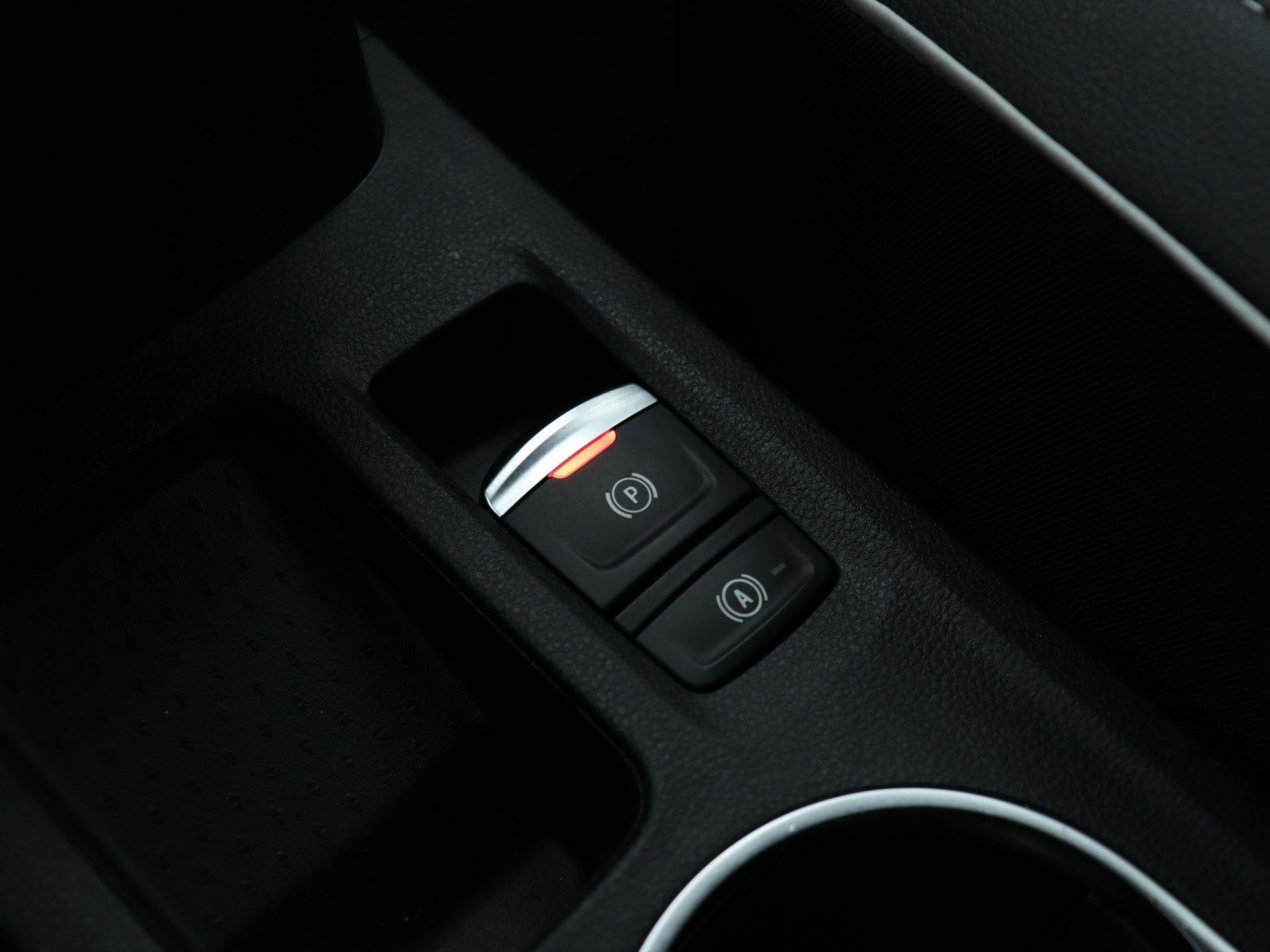 Foto 26 van Renault Captur TCe 100pk Intens | Climate Control | Bose aud
