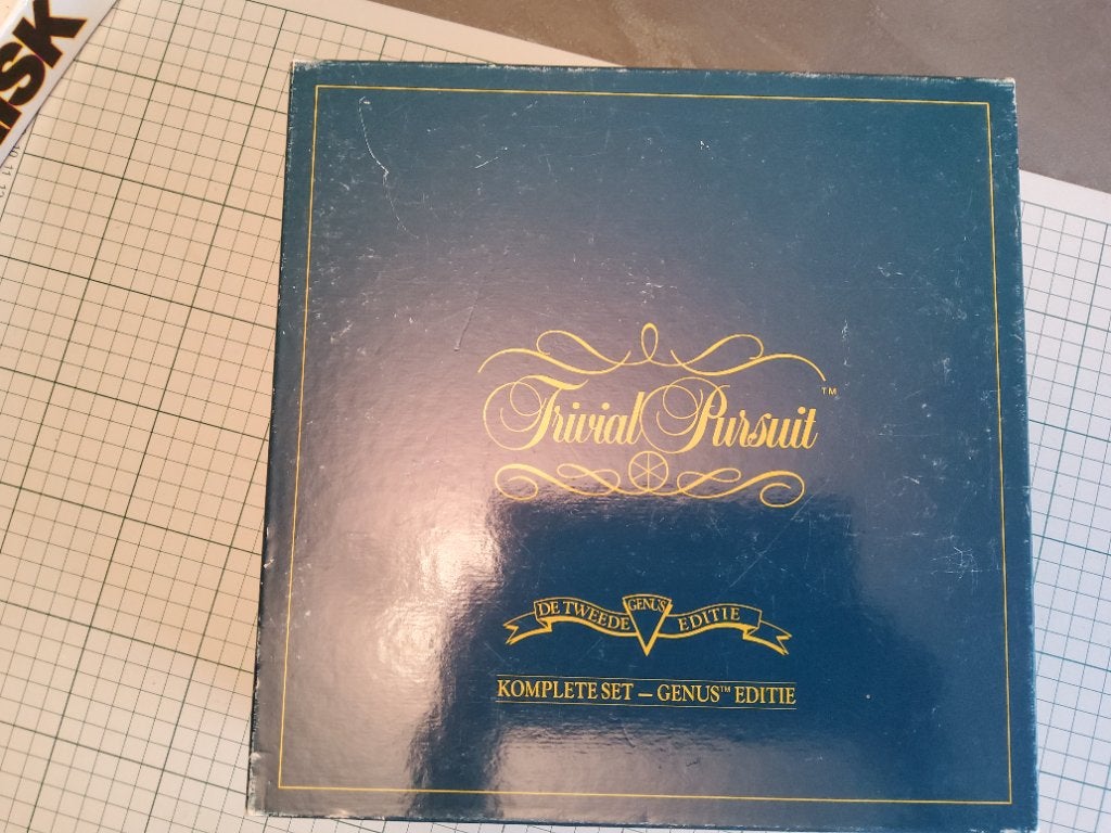 Trivial pursuit, Hobby en Vrije tijd, Gezelschapsspellen | Bordspellen, Vijf spelers of meer, Ophalen, Zo goed als nieuw, Parker