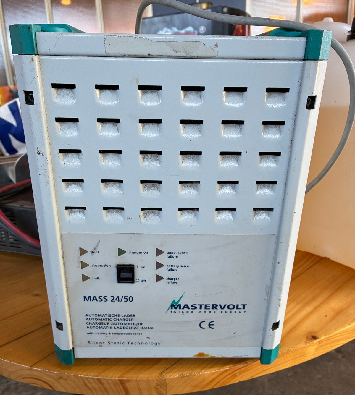 Mastervolt MASS 24/50 24V 50A Acculader, Ophalen, Gebruikt