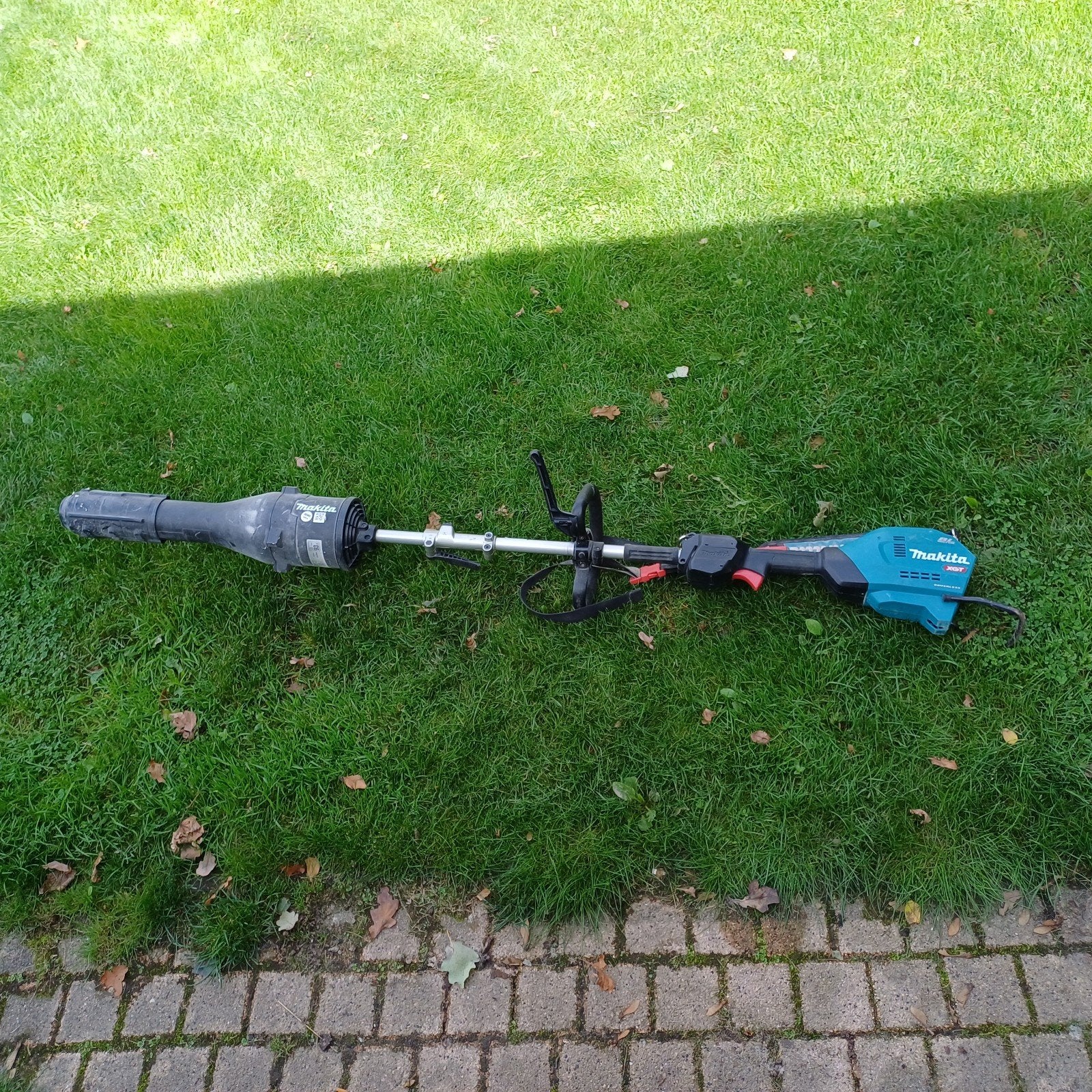 Makita 40V combi bladblazer, Tuin en Terras, Bladblazers, Gebruikt, Ophalen of Verzenden, Makita, Accu