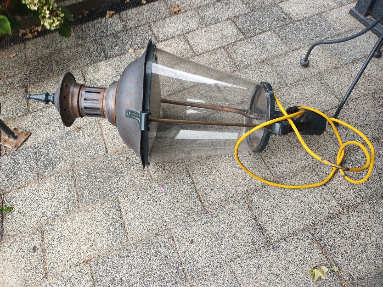 Antieke straatlantaarn / buitenlamp, Ophalen