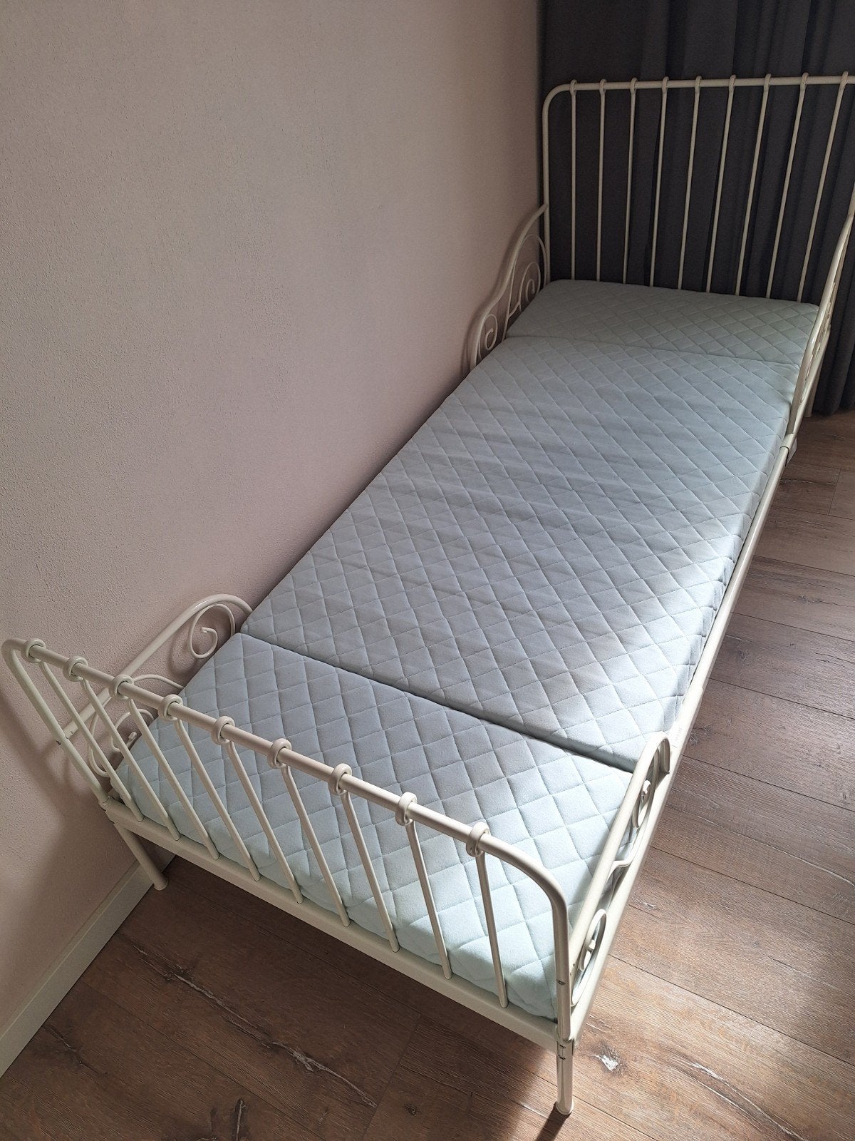 IKEA Minnen uitschuifbaar bed (wit), Ophalen, Eenpersoons, Wit, 80 cm