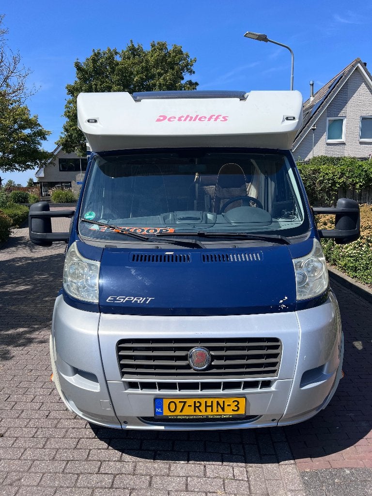 Dethleffs T6700 halfintegraal .camper, Caravans en Kamperen, Standaard zit, Luifel, Ringverwarming, Achteruitrijcamera