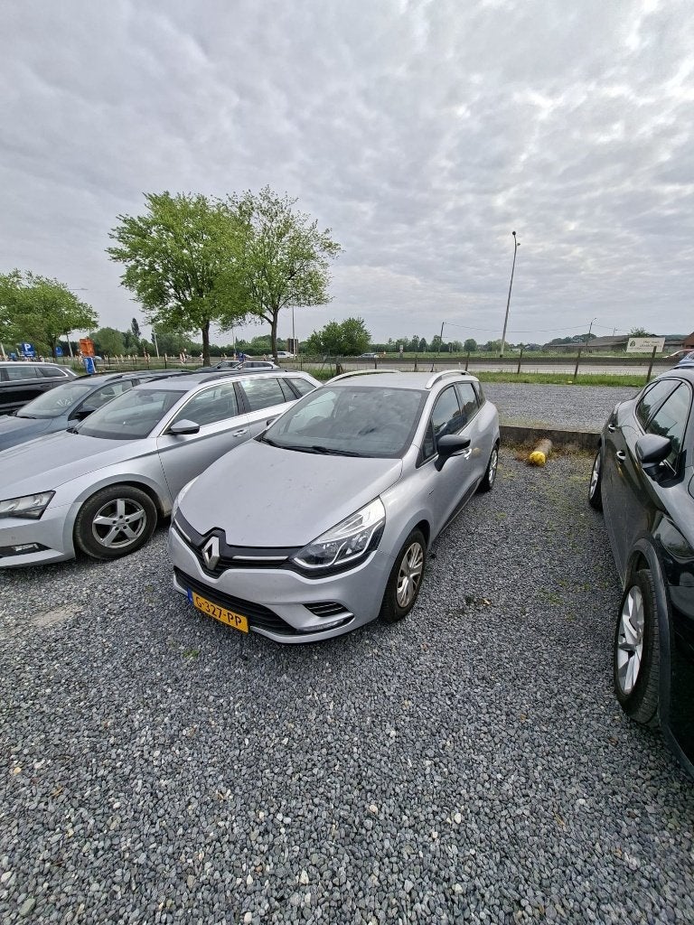 Renault Clio Tce 1.2 54kw 2018 Grijs, Auto's, Renault, Voorwielaandrijving, 49 €/maand, Handgeschakeld, 570 kg