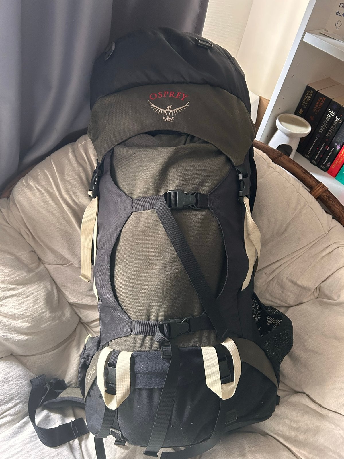 Osprey 75 liter Trekkingrugzak - Zwart/olijfgroen, Ophalen of Verzenden, Gebruikt, Zwart, 30 cm of meer