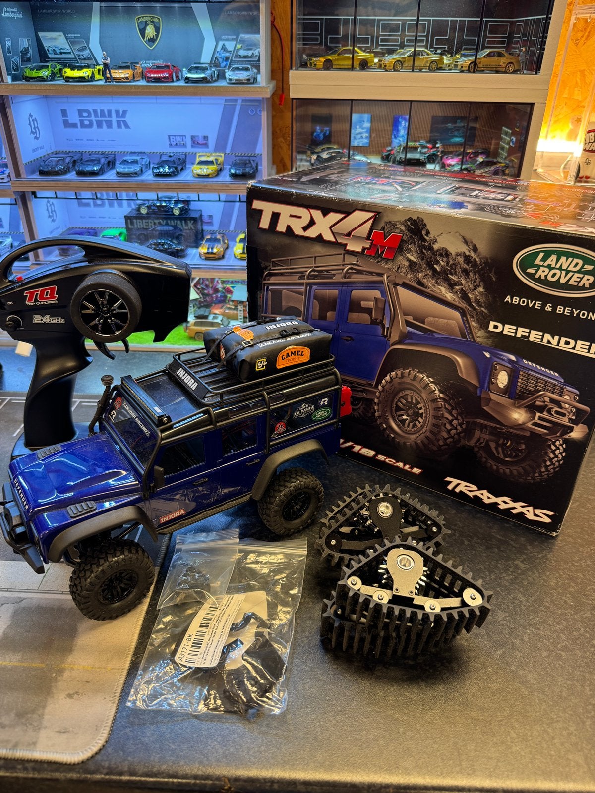 Traxxas trx4m land rover defender 1:18, Hobby en Vrije tijd, Modelbouw | Radiografisch | Auto's, Ophalen of Verzenden, Zo goed als nieuw