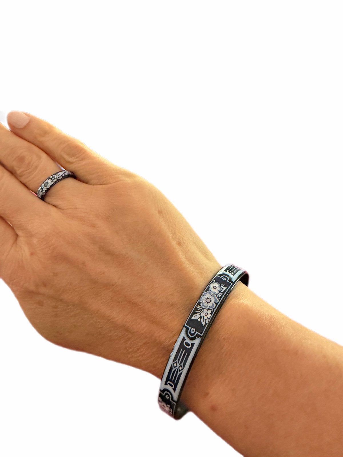 Michaela Frey Armband en Ring - Hand Gesigneerd, Ophalen of Verzenden, Zo goed als nieuw, Zwart, Overige materialen