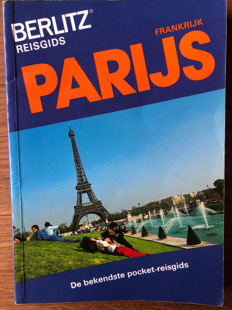 Berlitz Parijs, Boeken, Reisgidsen, Europa, Ophalen of Verzenden, Reisgids of -boek, Gelezen