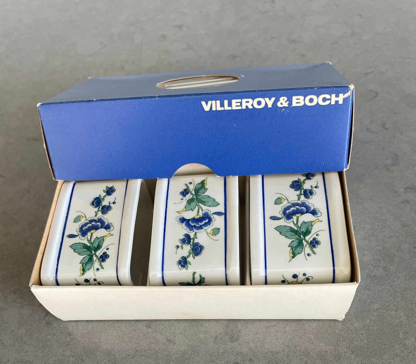 Servetringen, Verzenden, Klassiek, Nieuw, Porselein