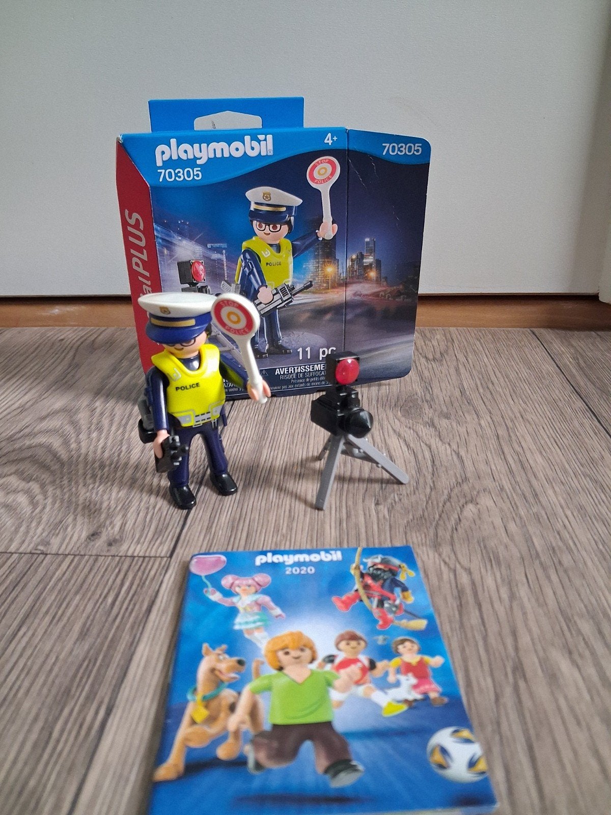 Playmobil politieagent met flitser 70305
Compleet setje, Ophalen of Verzenden, Zo goed als nieuw