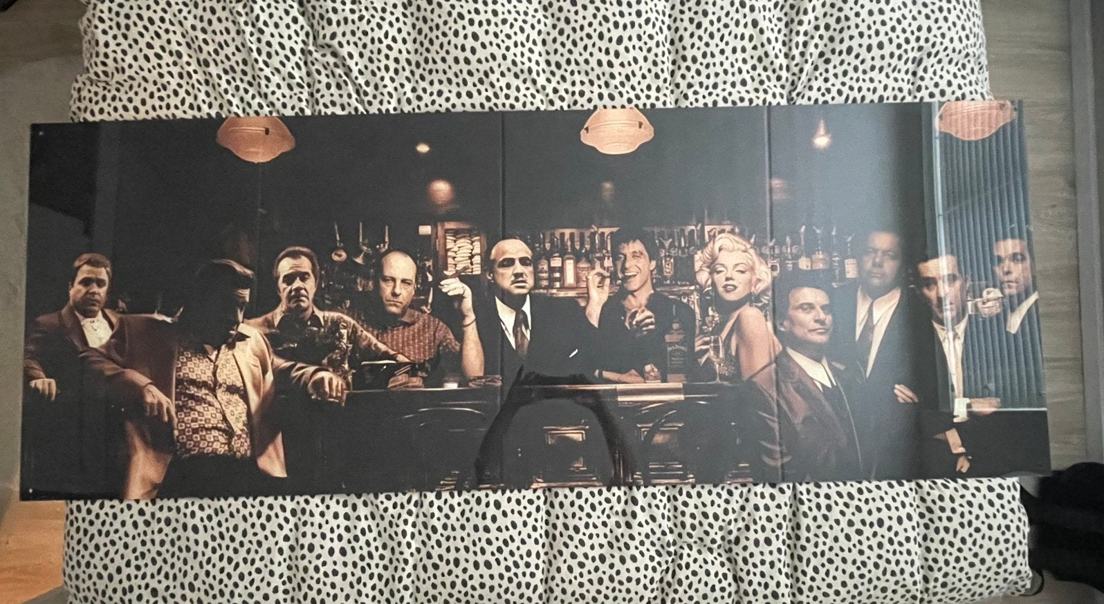 Plexiglas Icon Arts - Gangsters meet at the bar, Ophalen