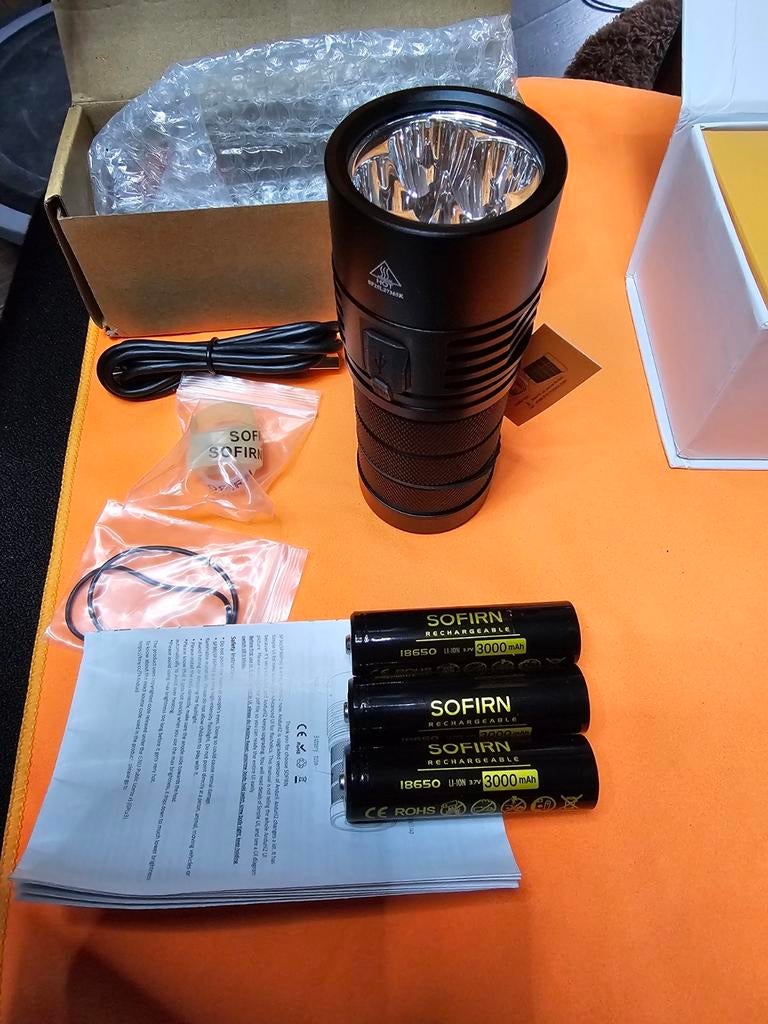 zaklamp sofrin sp36 pro olight nitecore fenix 8000 lumen, Ophalen of Verzenden, Nieuw, Accu