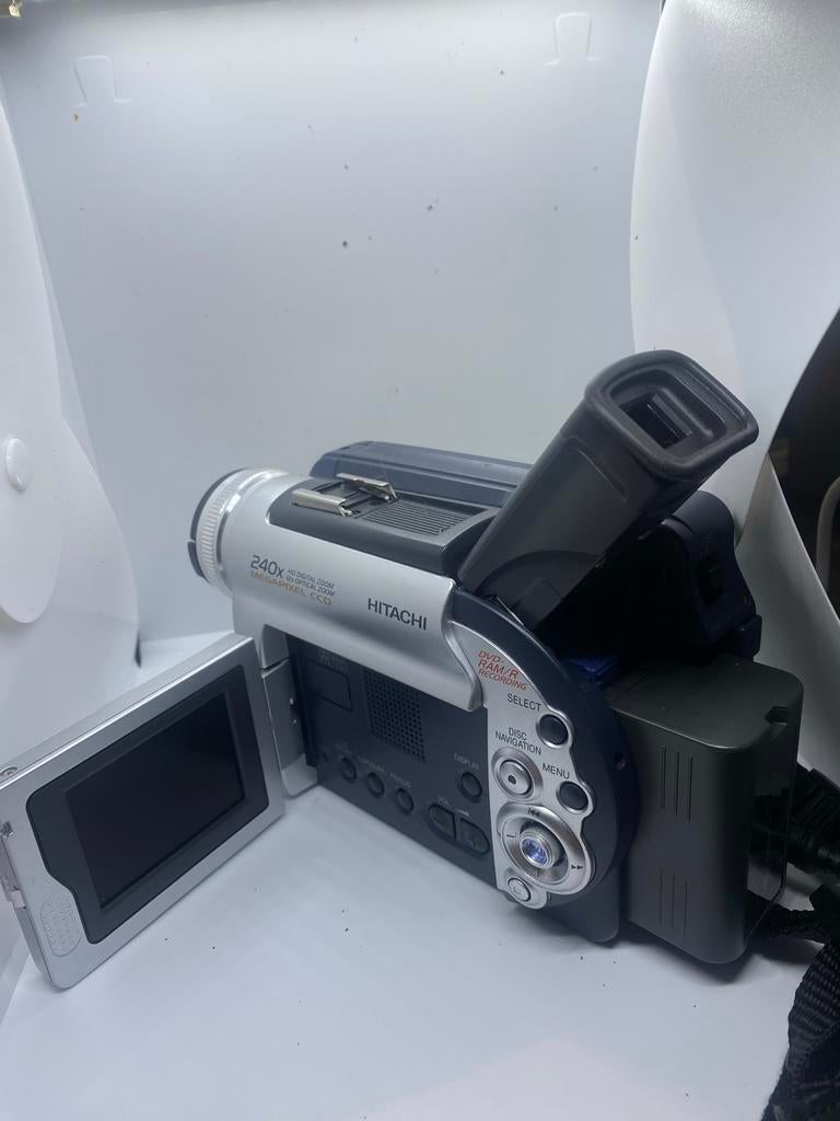 Hitachi DVD Cam DZ-MV230E 240xHQ Zoom + Tas & 6 Mini DVD-R, Gebruikt, Dvd, Ophalen of Verzenden, 8 tot 20x